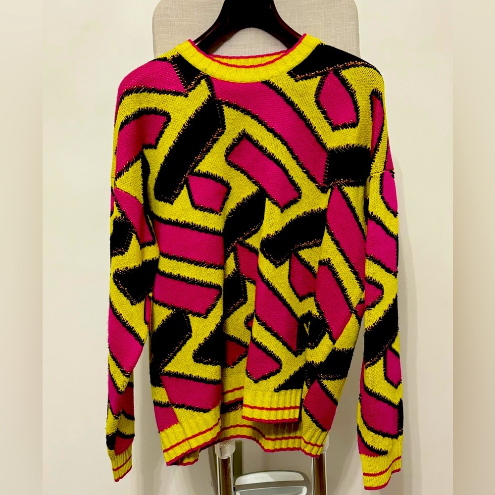 Versace Sweater – Bold Luxury, Iconic Style